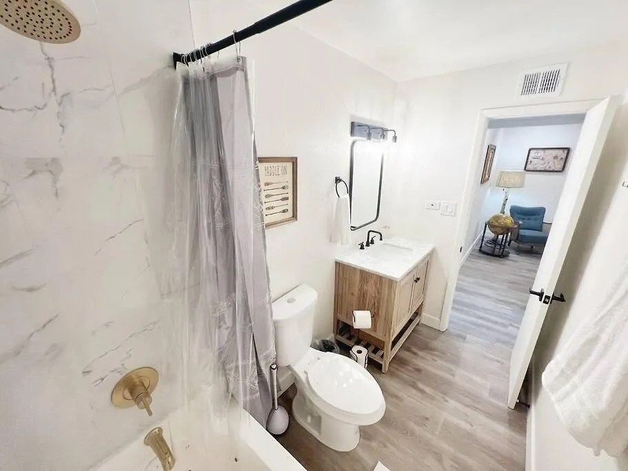 Urban Explorer: 2Br Asu & Mill Темпе Апартаменты
