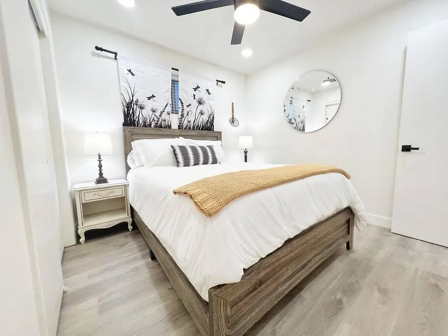Urban Explorer: 2Br Asu & Mill Темпе Апартаменты